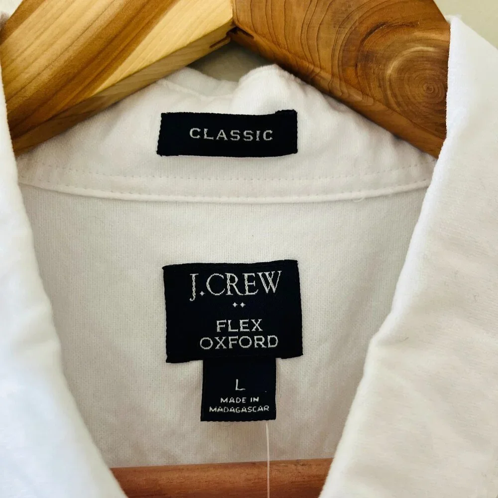 J. Crew Womens Sz L White Shrunken Button Up Shirt Broken Cotton Oxford Pocket - Picture 2 of 10